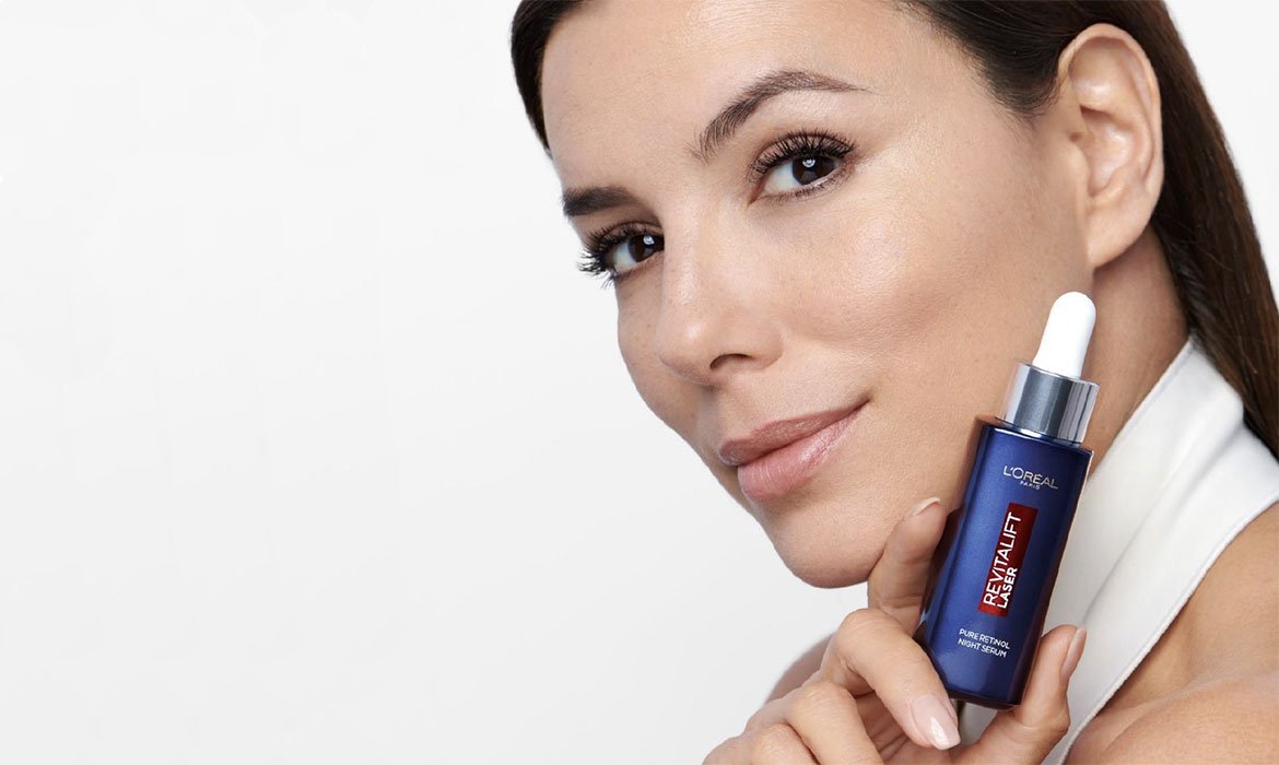 Para saber qué es el retinol y sus beneficios, nada mejor que comprobarlos con un producto innovador y de calidad como el sérum de noche con retinol puro Revitalift Laser de L’Oréal Paris.